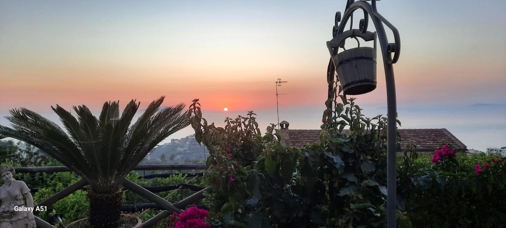 Appartamento Terrazza Sul Golfo Massa Lubrense Esterno foto